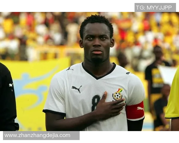 足球球星傻笑瞬间引热议网友纷纷调侃他的可爱与无奈